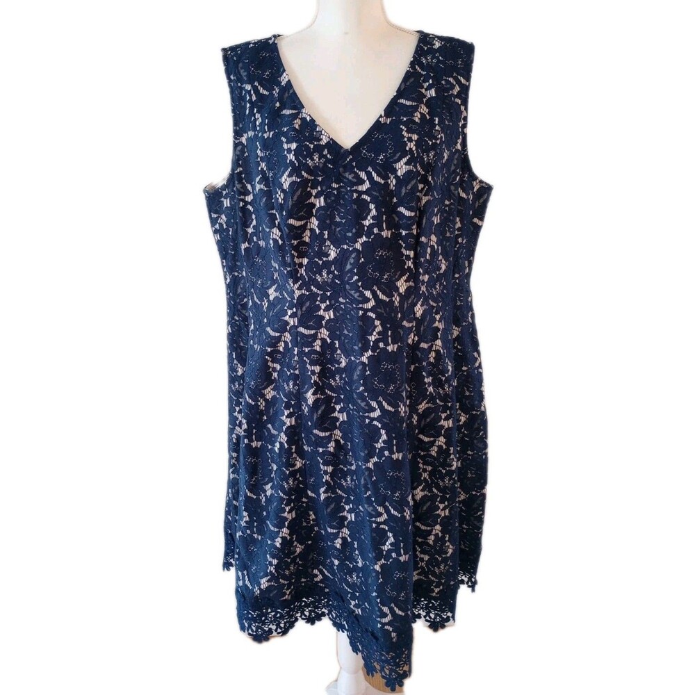 Roz Ali Dress 20W Navy Blue Floral Lace VNeck Sleeveless Romantic